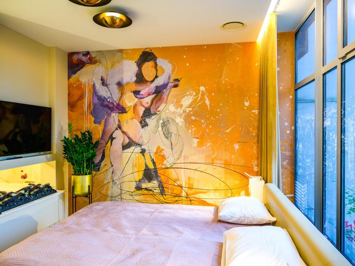 Pietryna Apartments Luxury - Sauna , Jacuzzi , Bezposrednio Przy Ul Piotrkowskiej Lodź Bagian luar foto